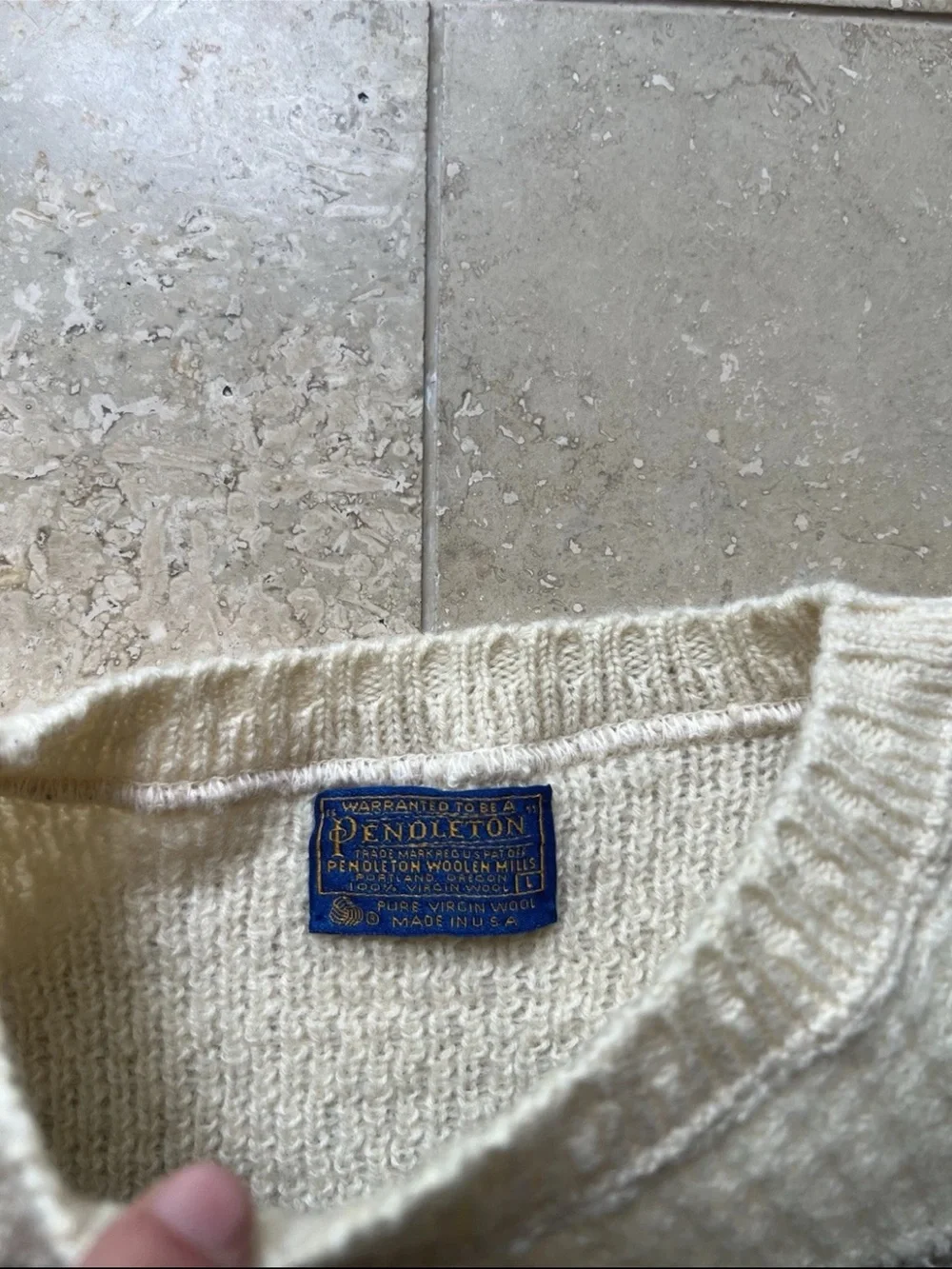 VTG Pendleton Men's Pattern 100% Virgin Wool Pullover Sweater Size Large